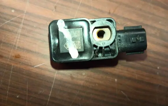 Renault Scenic III - Grand scenic III Airbag deployment crash/impact sensor 988330002r
