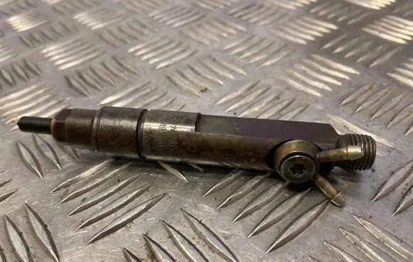 Volkswagen II LT Fuel injector 0432193511 074130203B