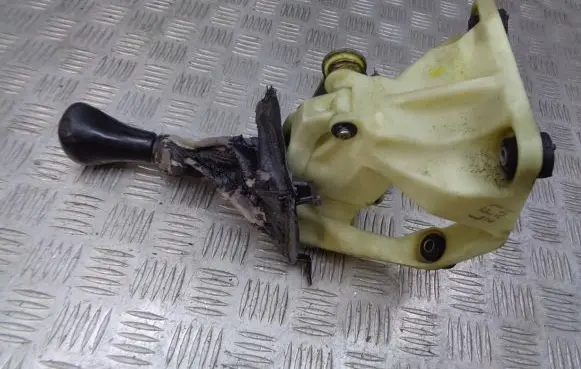 Hyundai Matrix Gear shifter/selector