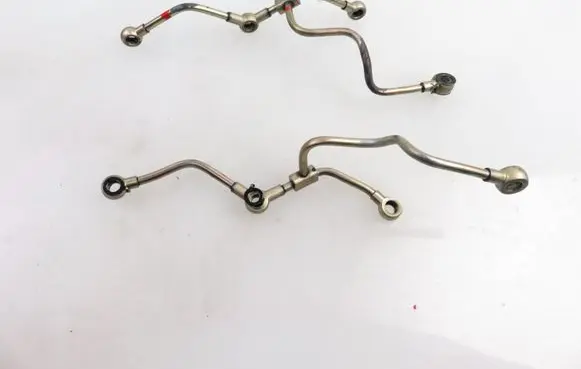 Renault Espace - Grand espace IV Fuel injector supply line/pipe 