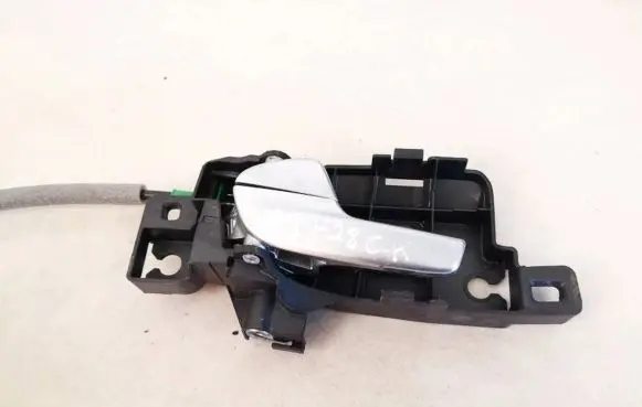 Ford Mondeo MK IV Rear door interior handle 6m21u22601ab 6m21-u22601-ab