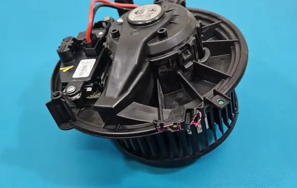 Volkswagen Golf VII Heater fan/blower 5Q1819021E IMPRK1563541