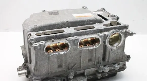 Toyota Auris E180 Voltage converter inverter G920047190