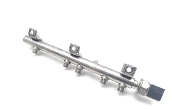 BMW 3 E90 E91 Fuel main line pipe 7562474 7537319
