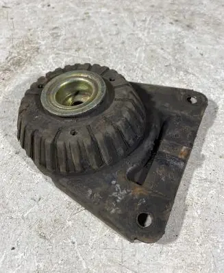 Ford Mondeo Mk III Coil spring mount 1s7118198ag