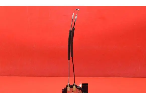 Hyundai i20 (PB PBT) Front door lock 813101J020