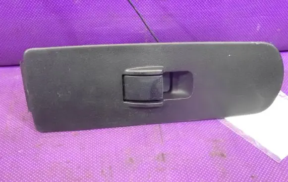 Mitsubishi Colt Quarter vent window switch 8608A077