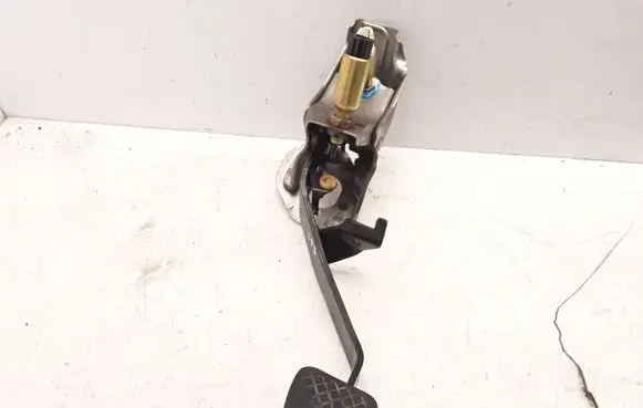 Clutch pedal
