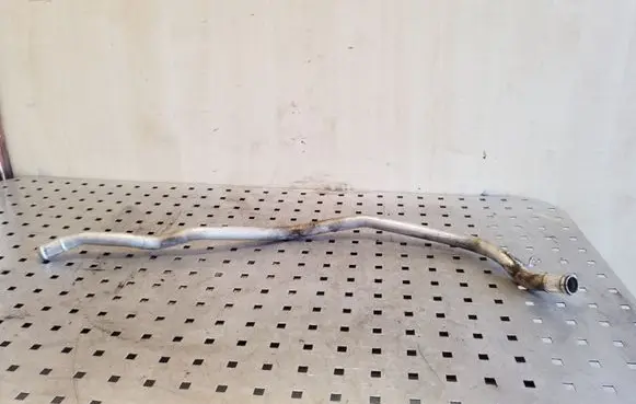 Volkswagen Touareg I Engine coolant pipe/hose