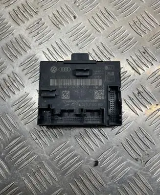Audi A6 C7 Door control unit/module 4G8959793A 031111000 P10027606