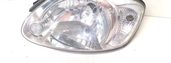 Hyundai Accent Headlight/headlamp