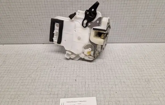 Subaru Outback Rear door lock