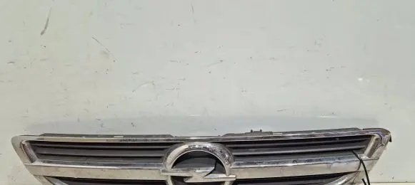 Opel Zafira A Front grill 24453538