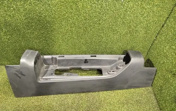 Rear/tail light trim molding