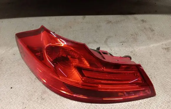 Opel Insignia A Rear/tail lights VP9TTX13405