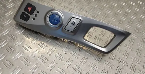 Gear shifter surround trim plastic