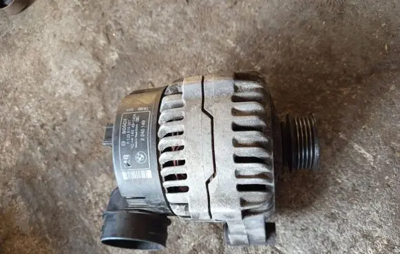 BMW 5 E39 Generator/alternator 2246149 0123515007