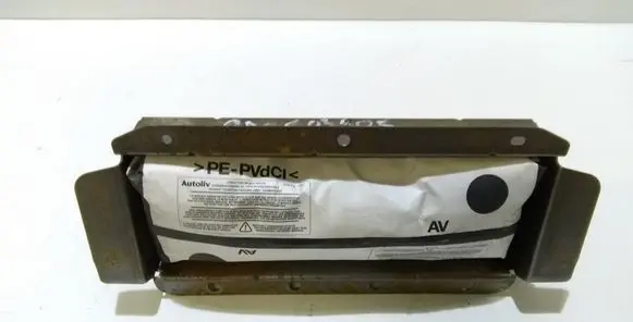 Peugeot 607 Passenger airbag
