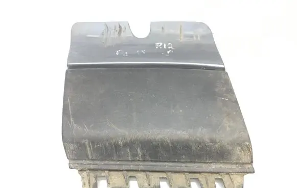 Volkswagen PASSAT B4 Front tow hook cap/cover A9807441B