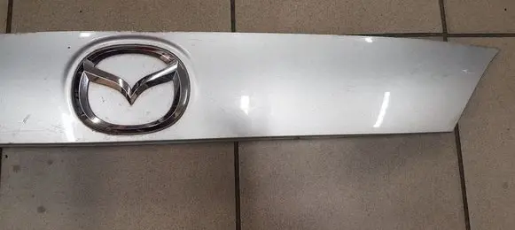 Mazda 6 Trunk door license plate light bar GS2A50811