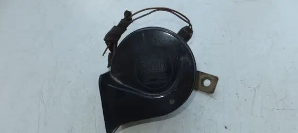 BMW 7 E38 Horn signal E335717