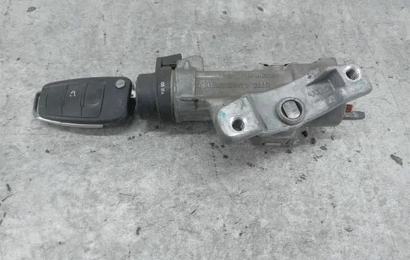 Audi A4 S4 B7 8E 8H Ignition lock 4B0905851N