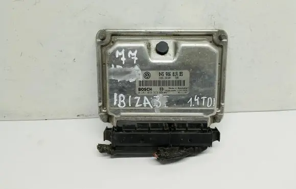 Seat Ibiza IV (6J,6P) Engine control unit/module ECU 045906019BS