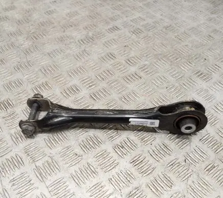 Tesla Model 3 Rear upper control arm/wishbone 104442700C