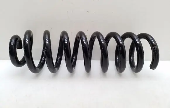 Mercedes-Benz C W205 Rear coil spring