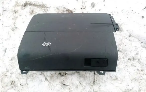 Volkswagen Touran I Glove box 1T1857097D