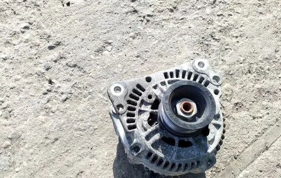 Skoda Fabia Mk1 (6Y) Generator/alternator 037903025B