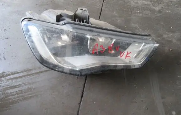 Audi A3 S3 8V Headlight/headlamp 8V0941004A 1LJ01074004 01074004