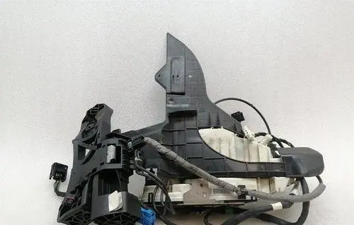 Mercedes-Benz S W221 Front door lock motor A2217208235