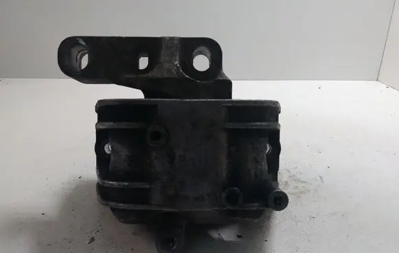 Audi A3 S3 8P Engine mount bracket 1K0199262