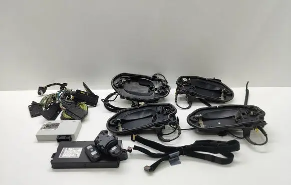 BMW 5 E60 E61 Keyless (KESSY) go control unit/module 9134707 61359134707 6943835
