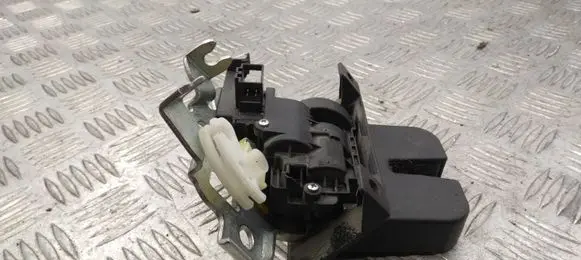 Audi A4 S4 B8 8K Tailgate/trunk/boot lock/catch/latch 8K9827505A