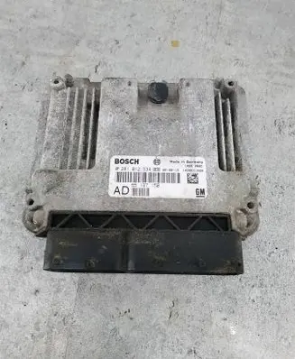 Opel Vectra C Engine control unit/module ECU 551971500281012534