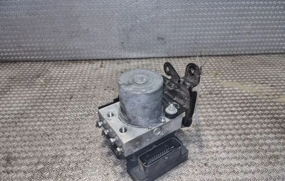 Mercedes-Benz Sprinter W906 ABS Pump A0084318712