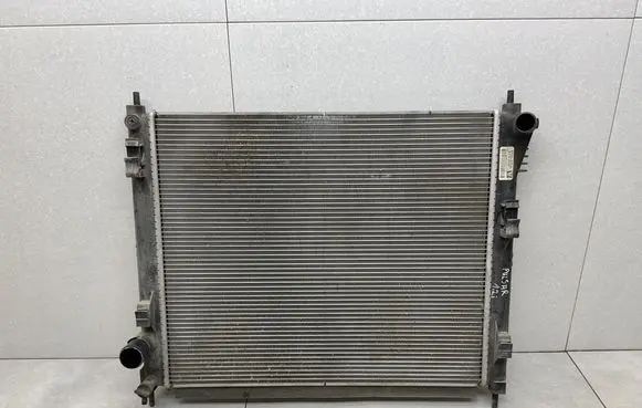 Nissan Pulsar Coolant radiator 214103ZU1A