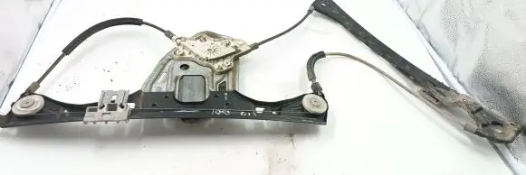 Mercedes-Benz C W203 Front door window regulator with motor a2208204542