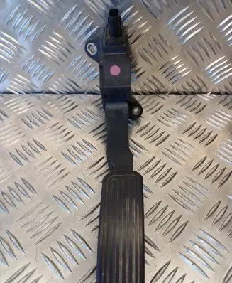 Toyota Avensis T270 Accelerator throttle pedal 7811002020 08340A 50241787675