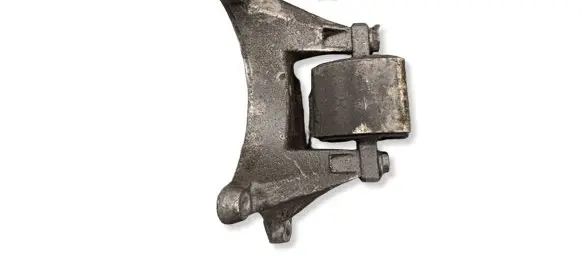 Mercedes-Benz E W212 Gearbox mount 068700