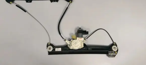 BMW 5 E60 E61 Front door electric window regulator 7184383