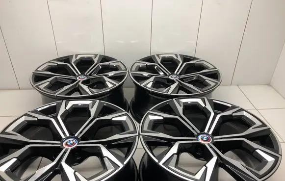 BMW i4 R19 alloy rim 