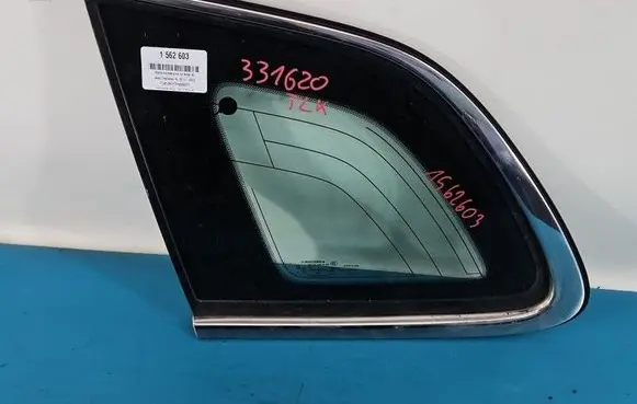 Jeep Cherokee Rear side window IMPRK1562603