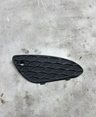Front bumper lower grill