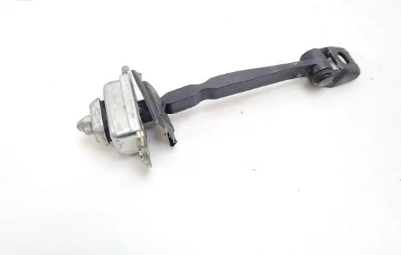 Skoda Octavia Mk2 (1Z) Front door check strap stopper