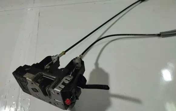 Opel Signum Rear door lock 24447345