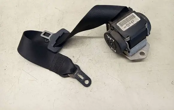 BMW 1 E81 E87 Rear seatbelt 607051100B 060109