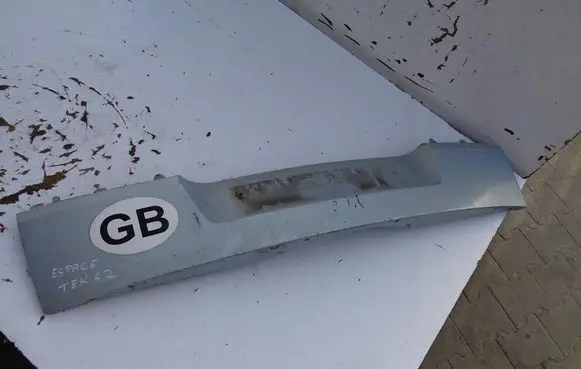 Renault Espace IV Tailgate trim 